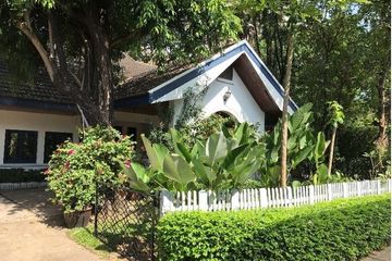 3 Bedroom House for rent in Khlong Tan Nuea, Bangkok