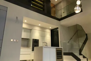 3 Bedroom Condo for rent in Vittorio, Khlong Tan Nuea, Bangkok near BTS Phrom Phong