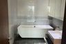 2 Bedroom Condo for rent in The Lakes, Khlong Toei, Bangkok near BTS Asoke