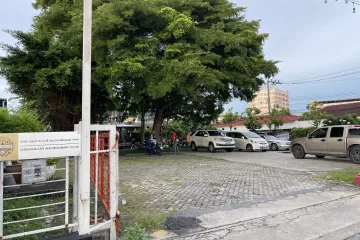 Land for sale in Pak Nam, Samut Prakan near BTS Paknam