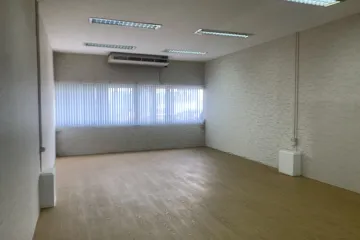 Office for rent in MT&T Building, Phra Khanong Nuea, Bangkok near BTS Phra Khanong