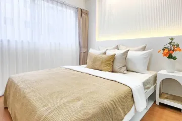 1 Bedroom Condo for rent in Na Vara Residence, Lumpini, Bangkok near BTS Chit Lom