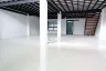 10 Bedroom Office for sale in Khlong Toei, Bangkok