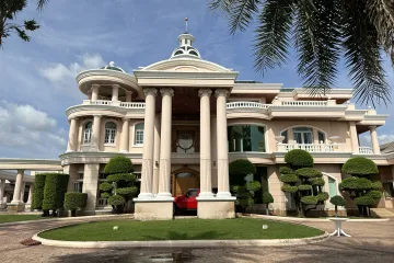 5 Bedroom House for sale in Kritsadanakorn 25, Sai Kong Din, Bangkok