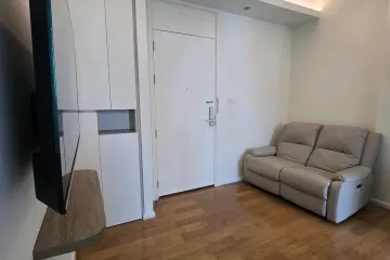 1 Bedroom Condo for rent in The Saint Residences, Chom Phon, Bangkok near MRT Phahon Yothin