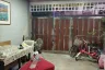 4 Bedroom Townhouse for sale in Chan Kasem, Bangkok near MRT Chankasem