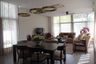 4 Bedroom Villa for rent in Raveevan Residence, Khlong Toei Nuea, Bangkok near MRT Phetchaburi