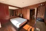 1 Bedroom Condo for sale in Baan Ploenchit, Lumpini, Bangkok near BTS Nana