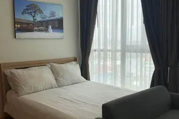 Condo for rent in Noble Revolve Ratchada 2, Huai Khwang, Bangkok near MRT Thailand Cultural Centre