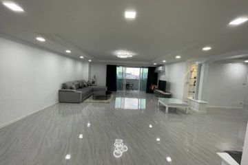 3 Bedroom Condo for rent in D.S. Tower 1 Sukhumvit 33, Khlong Tan Nuea, Bangkok near BTS Phrom Phong