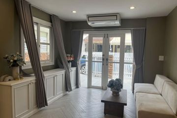 3 Bedroom Townhouse for rent in Chong Nonsi, Bangkok