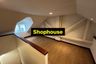 3 Bedroom Commercial for rent in Bowon Niwet, Bangkok near MRT Democracy Monument