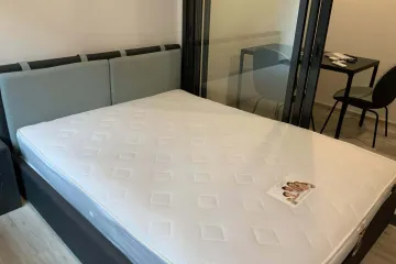 1 Bedroom Condo for rent in XT Huaikhwang, Din Daeng, Bangkok near MRT Huai Khwang