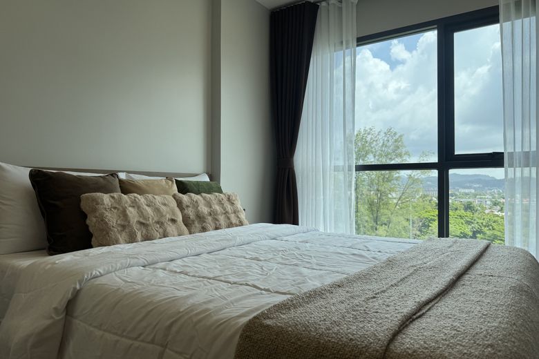 1 Bedroom Condo