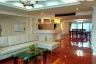 3 Bedroom Condo for rent in Mitr Mansion, Khlong Toei Nuea, Bangkok near MRT Sukhumvit