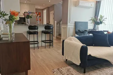 3 Bedroom Condo for sale in C Ekkamai, Khlong Tan Nuea, Bangkok near BTS Ekkamai