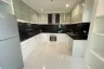 4 Bedroom Apartment for rent in Royal Residence Park, Lumpini, Bangkok near BTS Ratchadamri