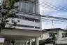 4 Bedroom Townhouse for sale in Chan Kasem, Bangkok