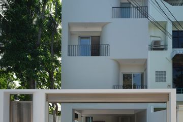 2 Bedroom House for sale in Chom Phon, Bangkok near MRT Lat Phrao