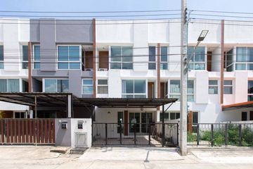 3 Bedroom Townhouse for sale in Mind Hof Romklao-Suvarnabhumi, Khlong Sam Prawet, Bangkok