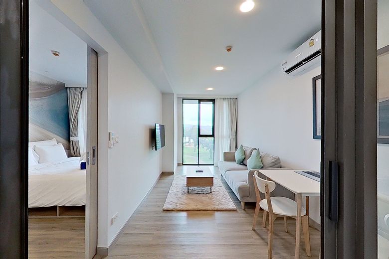 1 Bedroom Condo