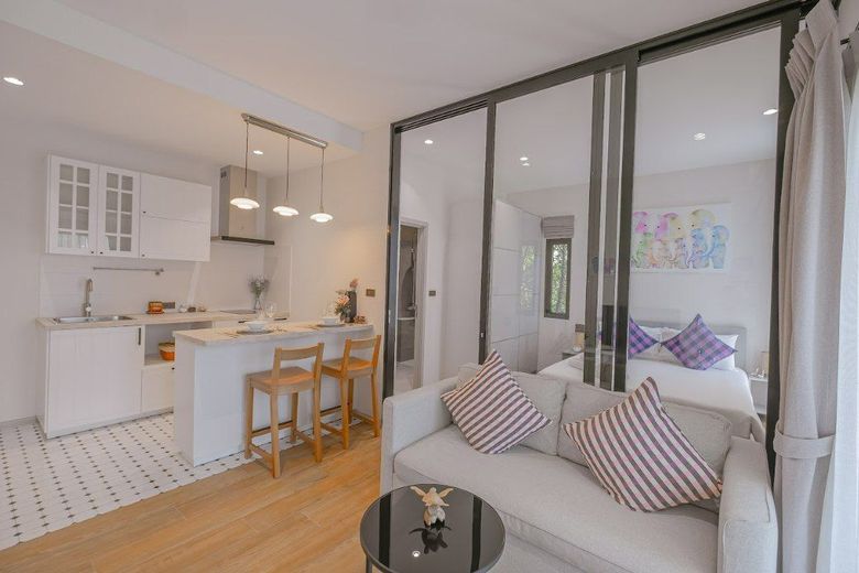 1 Bedroom Condo