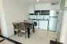 2 Bedroom Condo for sale in Life Ratchadapisek, Huai Khwang, Bangkok near MRT Huai Khwang