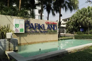 2 Bedroom Condo for sale in The Parkland Ratchada-Thapra, Dao Khanong, Bangkok near BTS Talat Phlu