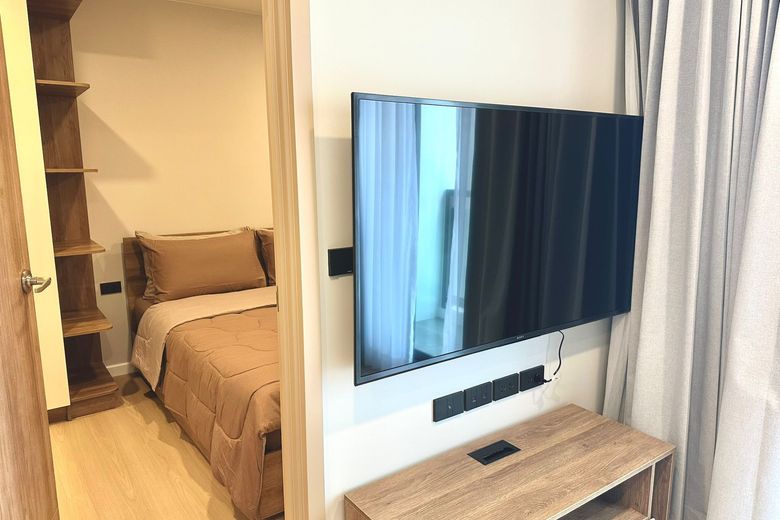 1 Bedroom Condo For Rent