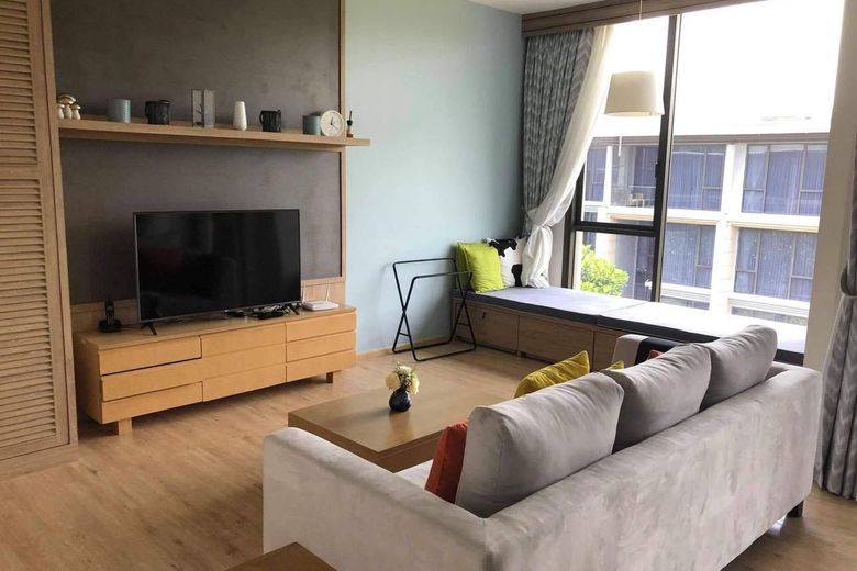 1 Bedroom Condo For Rent