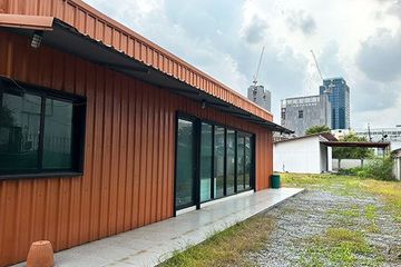 Office for rent in Chan Kasem, Bangkok near MRT Chankasem