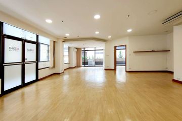 Office for rent in Asoke Tower, Khlong Toei Nuea, Bangkok near MRT Phetchaburi