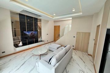 3 Bedroom House for sale in Na Kluea, Chonburi