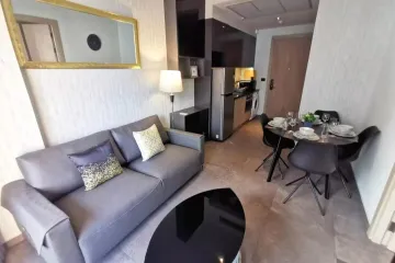 1 Bedroom Condo for rent in The Lofts Asoke, Khlong Toei Nuea, Bangkok near MRT Phetchaburi