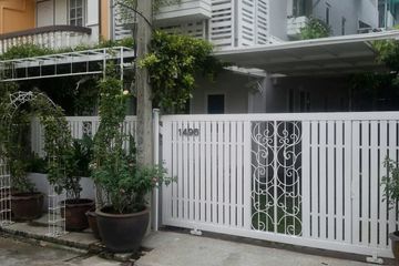2 Bedroom Townhouse for rent in Phairot Village, Bang Na, Bangkok near MRT Si Iam