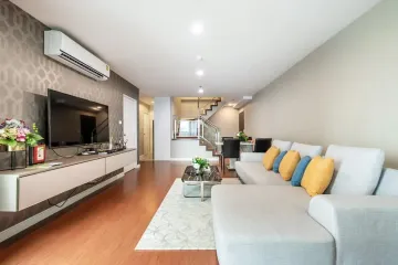 3 Bedroom Condo for rent in Belle Grand Rama 9, Huai Khwang, Bangkok near MRT Phra Ram 9