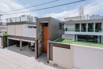 6 Bedroom Villa for sale in 