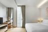 1 Bedroom Apartment for rent in Oakwood Suites Bangkok, Khlong Tan, Bangkok near BTS Phrom Phong