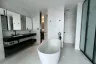 1 Bedroom Condo for rent in Tait Sathorn 12, Silom, Bangkok near BTS Saint Louis