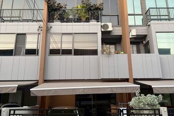 3 Bedroom Townhouse for sale in Baan Klang Muang Sukhumvit - Onnut, Prawet, Bangkok