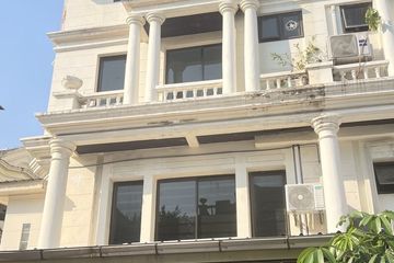 4 Bedroom House for rent in Sam Sen Nok, Bangkok near MRT Huai Khwang