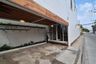 1 Bedroom Townhouse for sale in Sam Sen Nai, Bangkok near BTS Ari