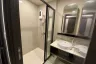 1 Bedroom Condo for sale in XT Huaikhwang, Din Daeng, Bangkok near MRT Huai Khwang