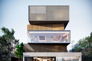 5 Bedroom House for sale in Khlong Tan Nuea, Bangkok