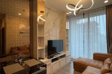 2 Bedroom Condo for rent in Whizdom Essence, Bang Chak, Bangkok near BTS Punnawithi