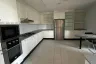 4 Bedroom Condo for rent in Charan Tower, Khlong Tan Nuea, Bangkok near BTS Phrom Phong