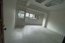 Office for rent in Bang Phong Pang, Bangkok