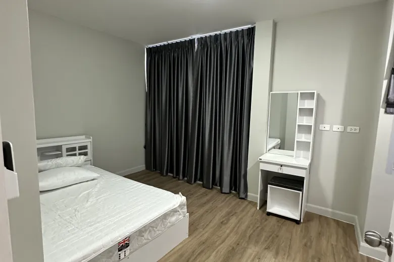 3 Bedroom Townhouse For Rent