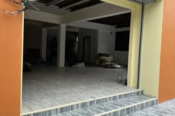 Commercial for rent in Janjira Residence, Bang Khun Si, Bangkok near MRT Suwinthawong