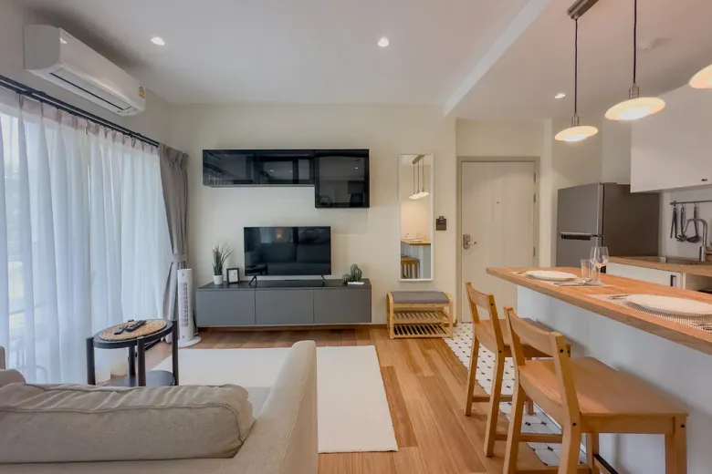 1 Bedroom Condo For Rent
